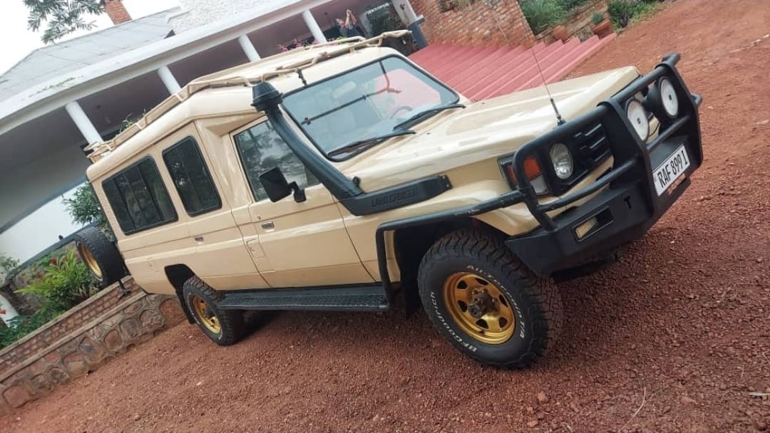 Safari Land Cruiser